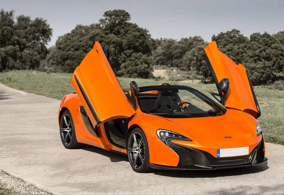 McLaren 650S Rent in dubai