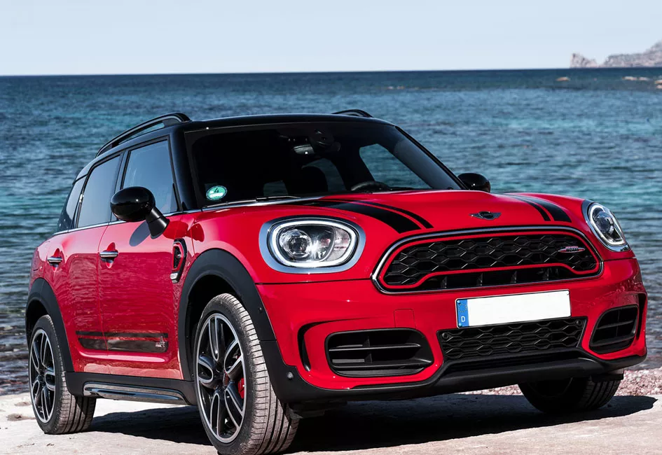 Mini Cooper Countryman Rent in Dubai
