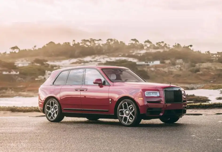 Rolls Royce Cullinan 2023 Chauffeur Service